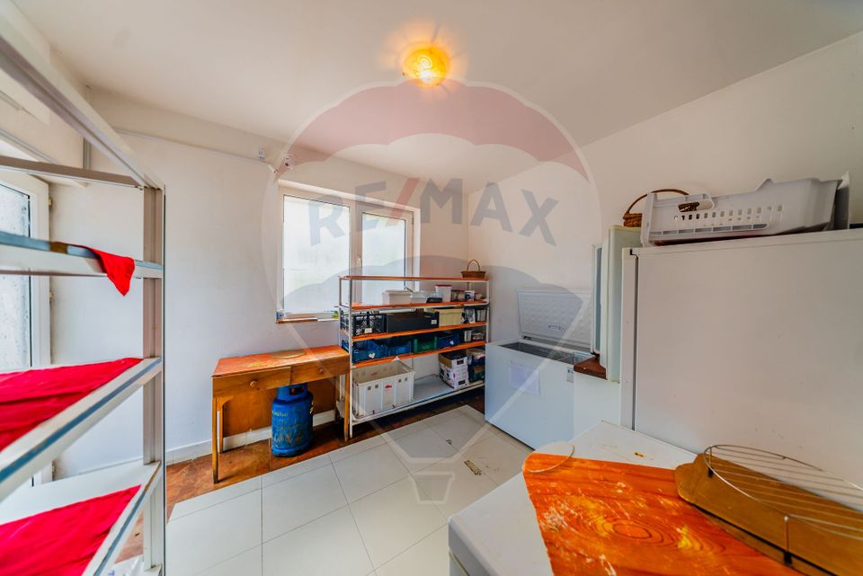 23 room Hotel / Pension for sale