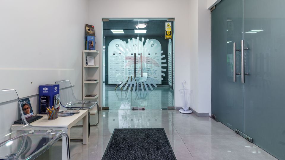 Clinică oftalmologică Complet Echipată și Optică Integrată Cluj Napoca