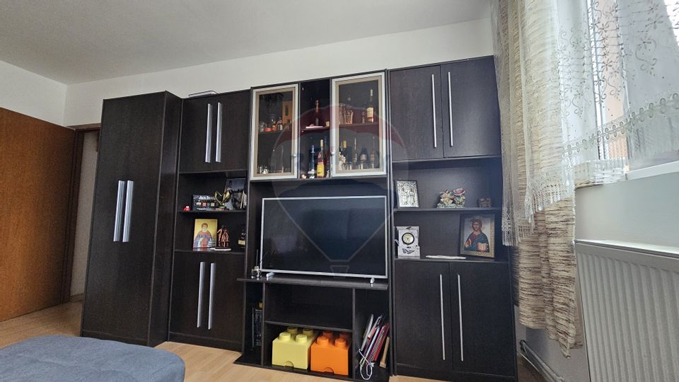 Apartament cu 2 camere de vânzare George Enescu, Suceava