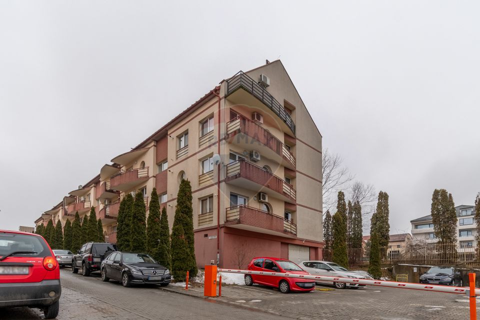 Apartament 3 camere de vanzare Bună Ziua str. Costache Negri Parcare