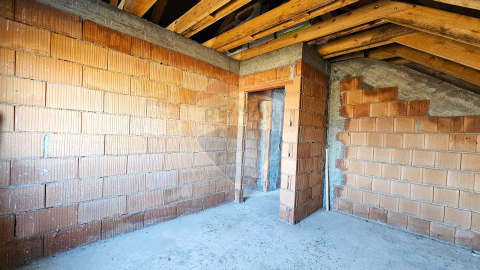 Comision 0% | Cristian | Finisaje La alegere | 3 băi | Teren 500 mp