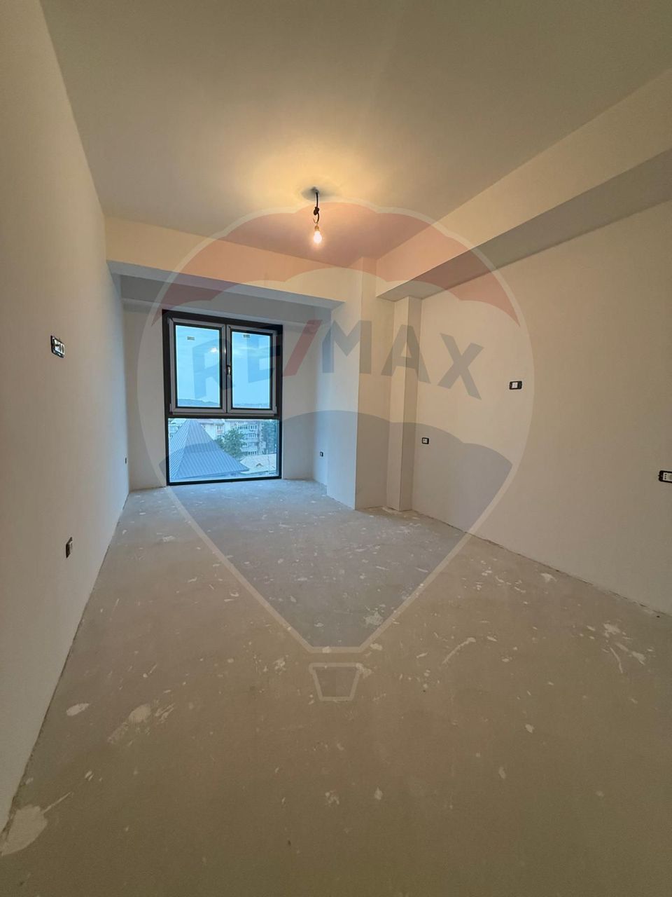 Apartament cu 3 camere de vânzare în zona Burdujeni