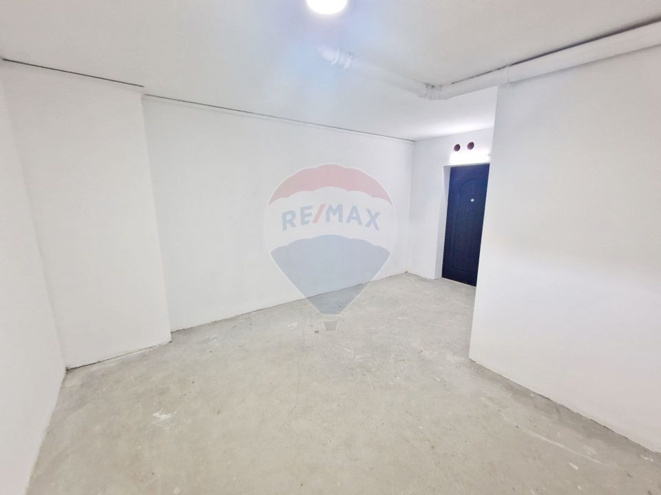 40sq.m Commercial Space for rent, Calea Romanului area