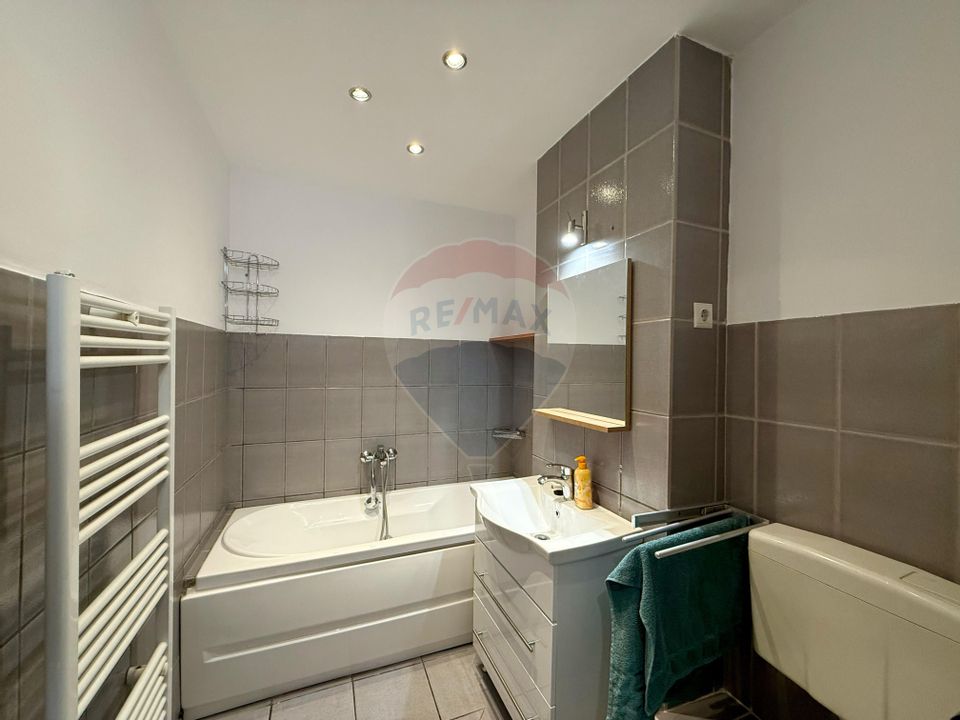 Apartament spațios de 2 dormitore + living open space