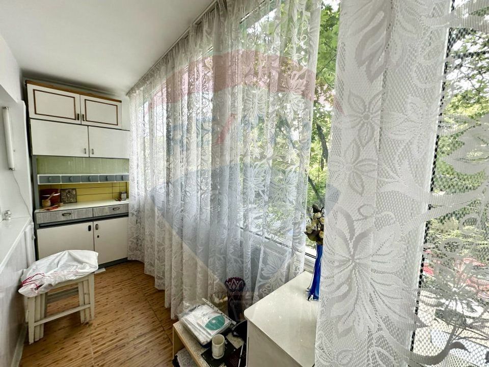 3 room Apartment for sale, Titulescu area