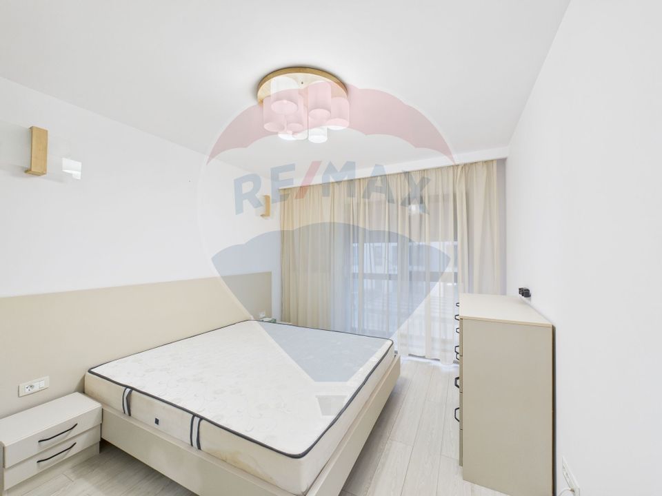 Apartament cu 3 camere de vânzare în zona Lujerului