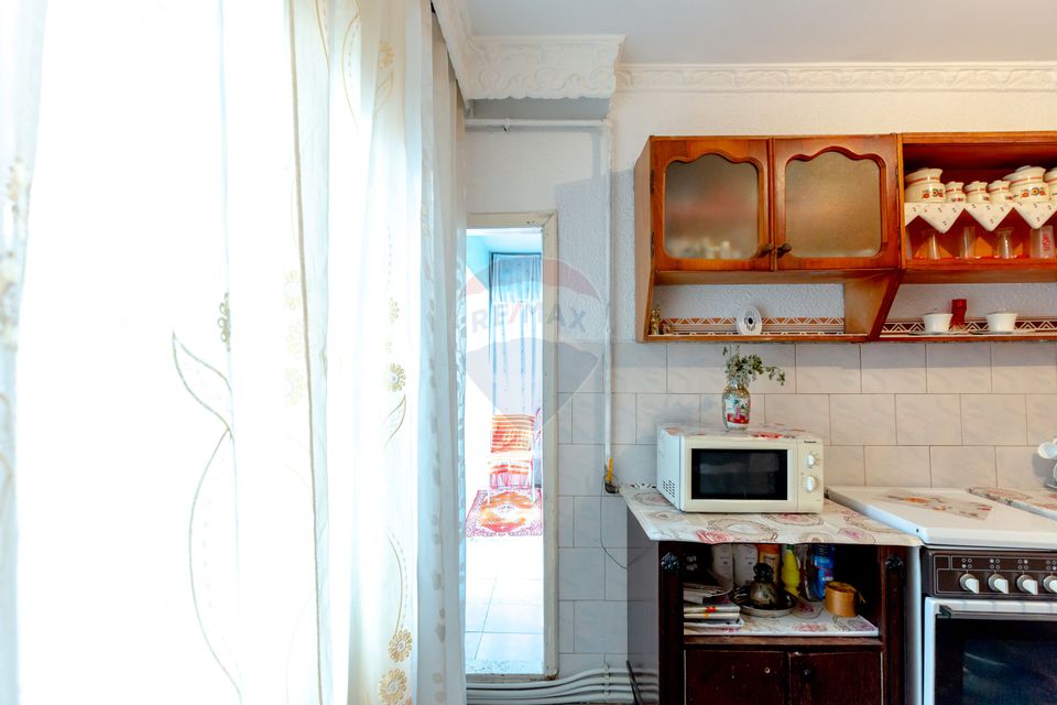3 room Apartment for sale, Mioritei area