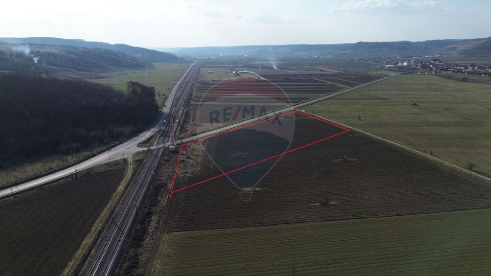 Land 19,319sqm Hoghilag / Strada Principala