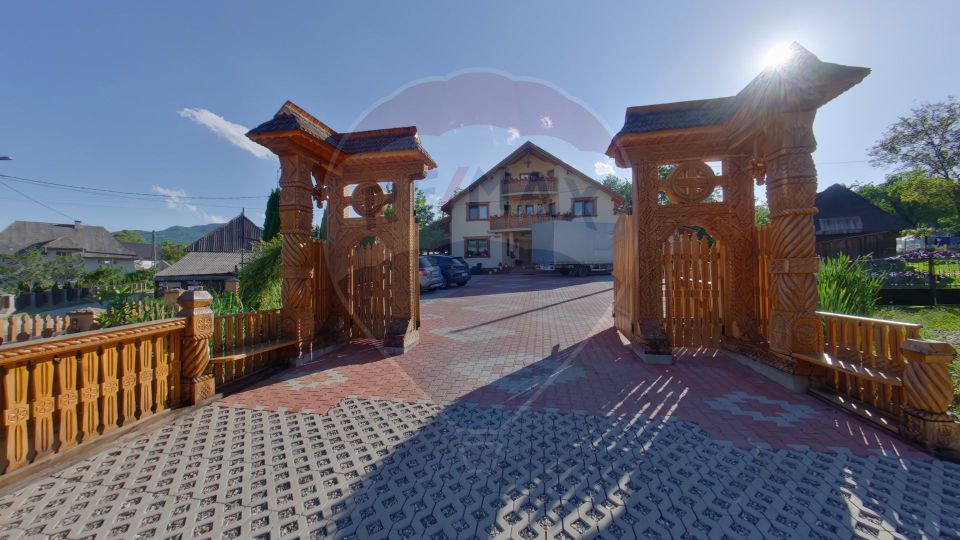 10 room Hotel / Pension for sale