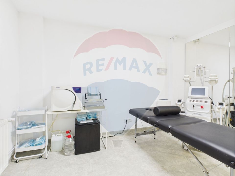 72sq.m Commercial Space for sale, Centrul Civic area