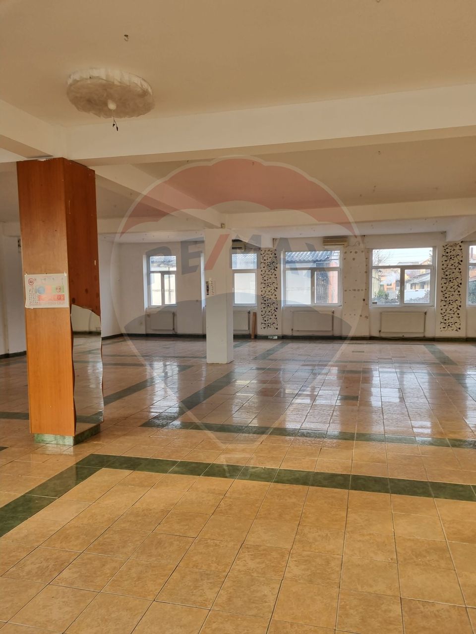 Spațiu comercial de inchiriat Iris