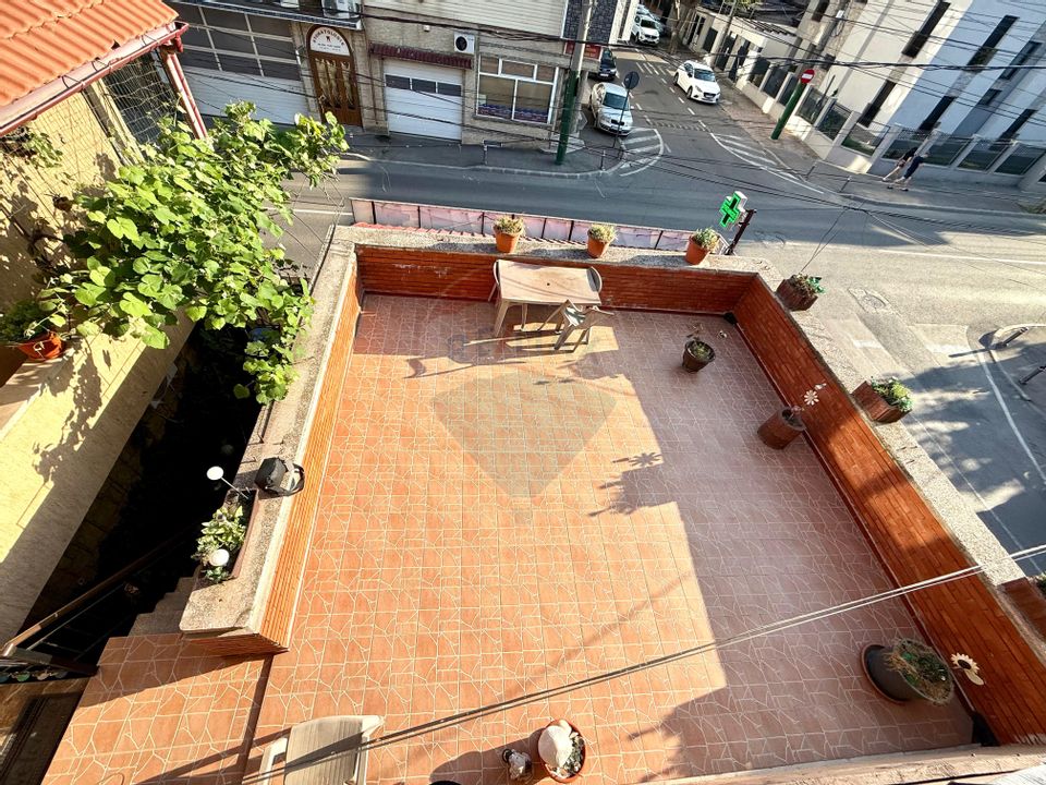 16 room House / Villa for sale, Coiciu area