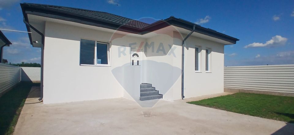 Casa individuala 3 camere de vanzare in Crevedia-Buftea