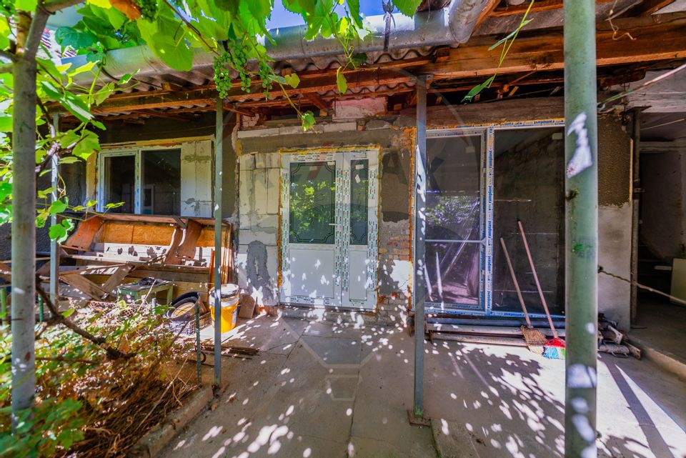 Casă+teren 2880 mp de vanzare in Tipar la 12 km de Chisineu Cris