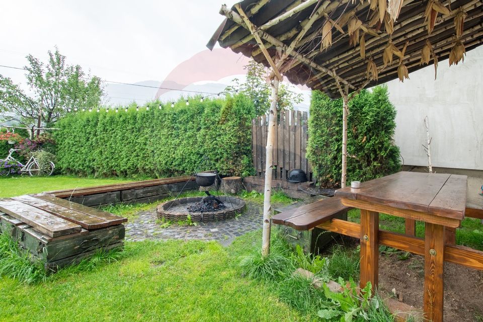 Cabana la Flo, 8 cam,P + M, teren 888 mp oportunitate de investitie !