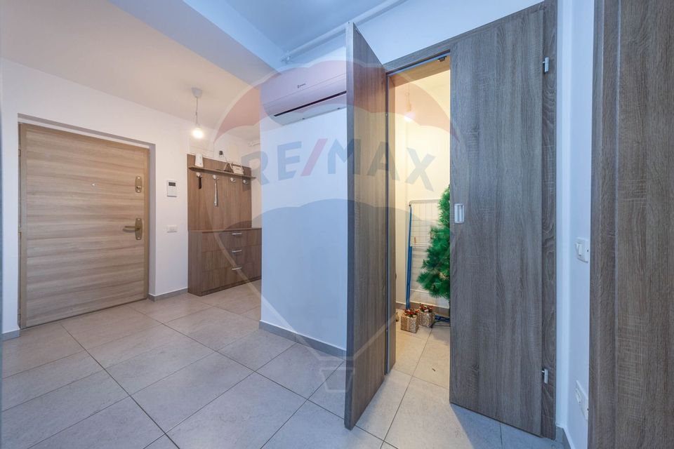 2 room Apartment for rent, Tractorul area