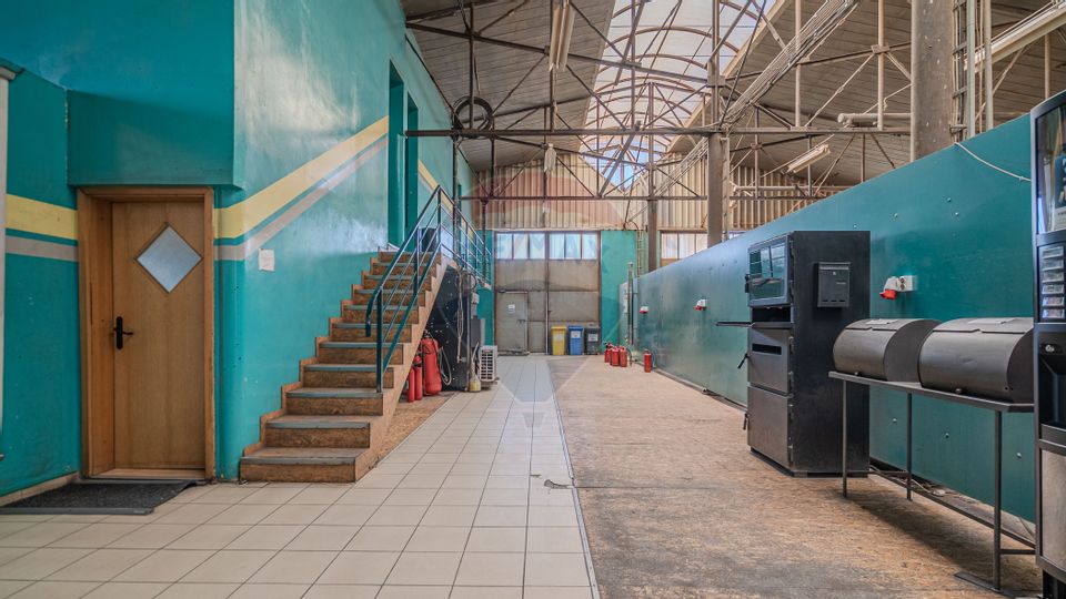 Spațiu industrial de 1,690mp, teren 3800 mp la 2 km de Brașov