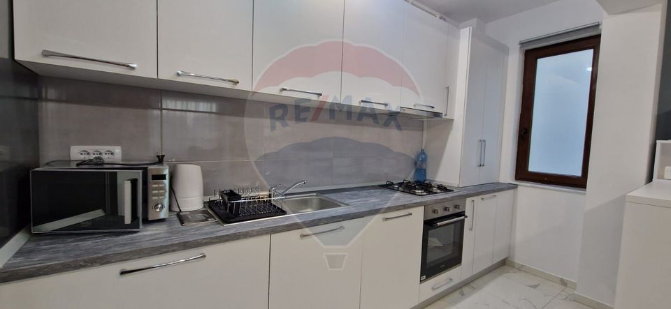 Apartament cu 2 camere de închiriat în zona Tomis Nord