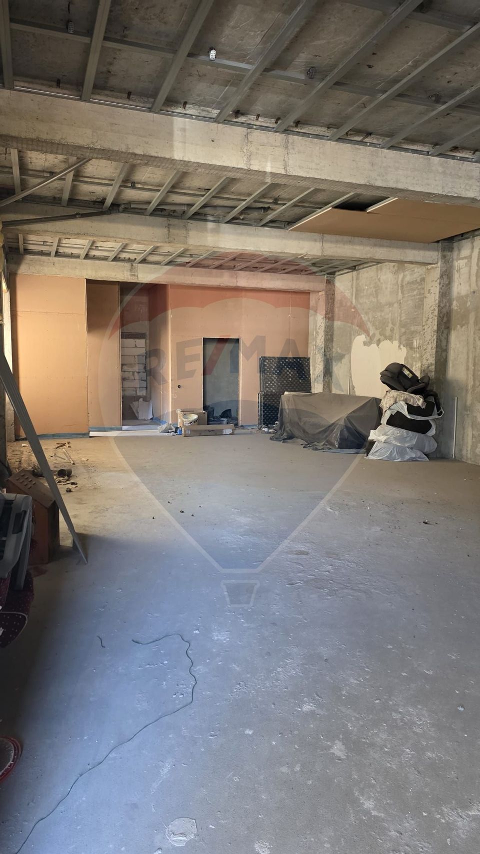 5 room House / Villa for sale, Central area