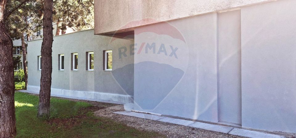 385sq.m Commercial Space for rent, Grivitei area