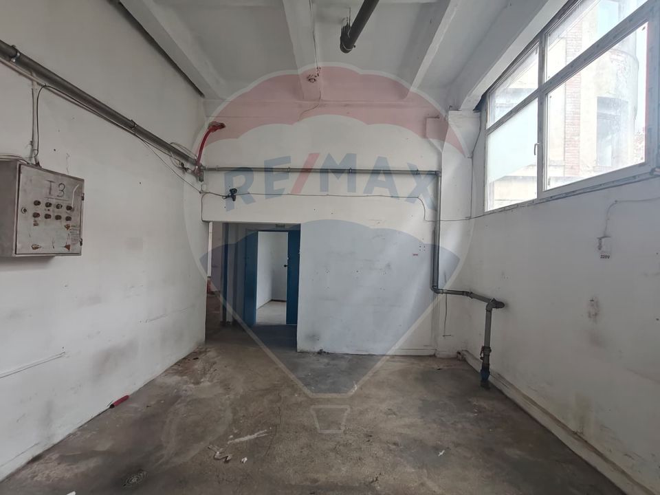 Spațiu depozitare sau productie de 235 mp de inchiriat zona Bulgaria