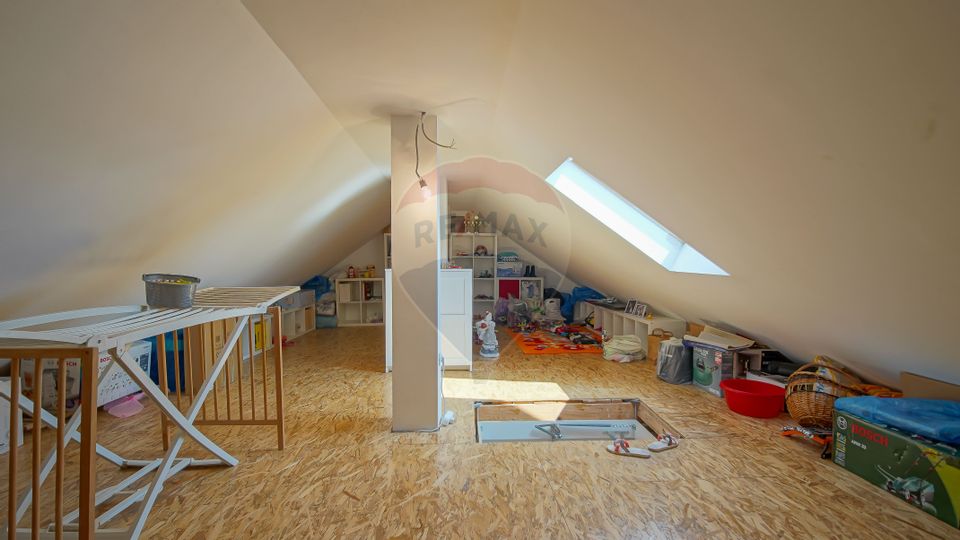 5 room House / Villa for sale