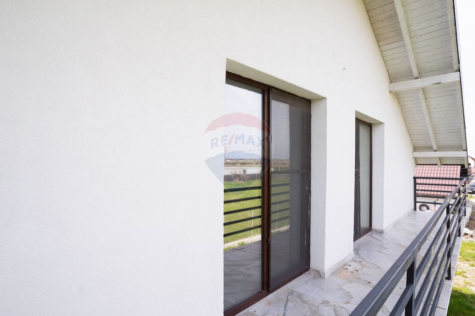 4 room House / Villa for sale