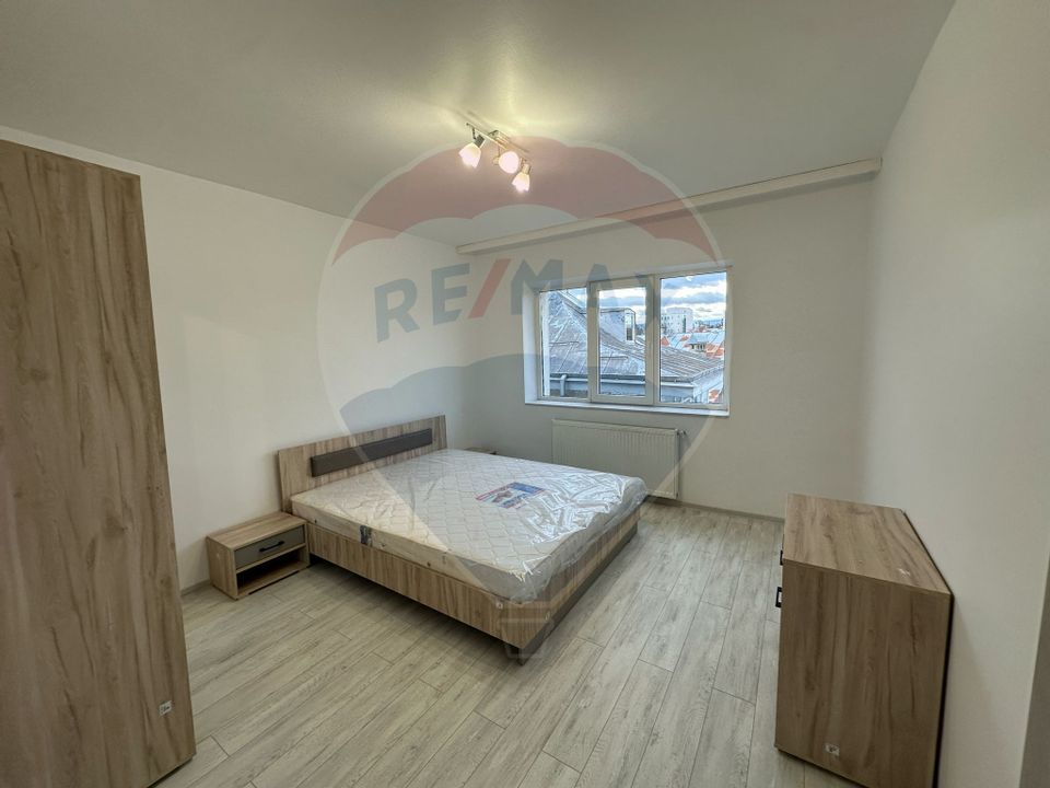 Apartament 3 camere de inchiriat ultracentral in Bacau