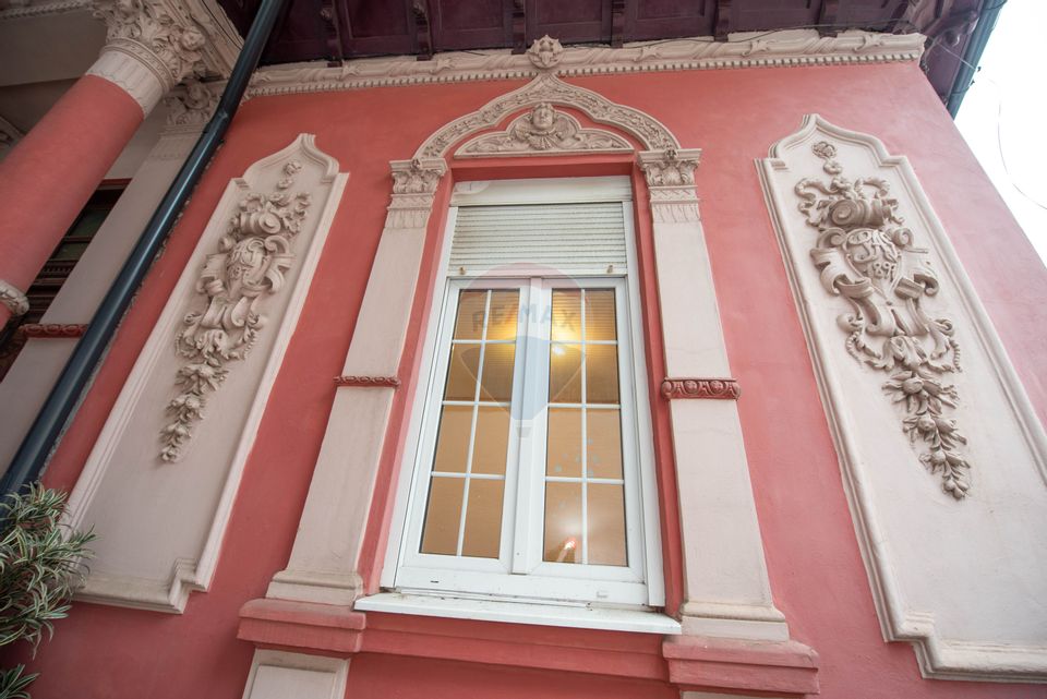 Vila interbelica cu 6 camere de vanzare, 99 mpu, Parc Cismigiu