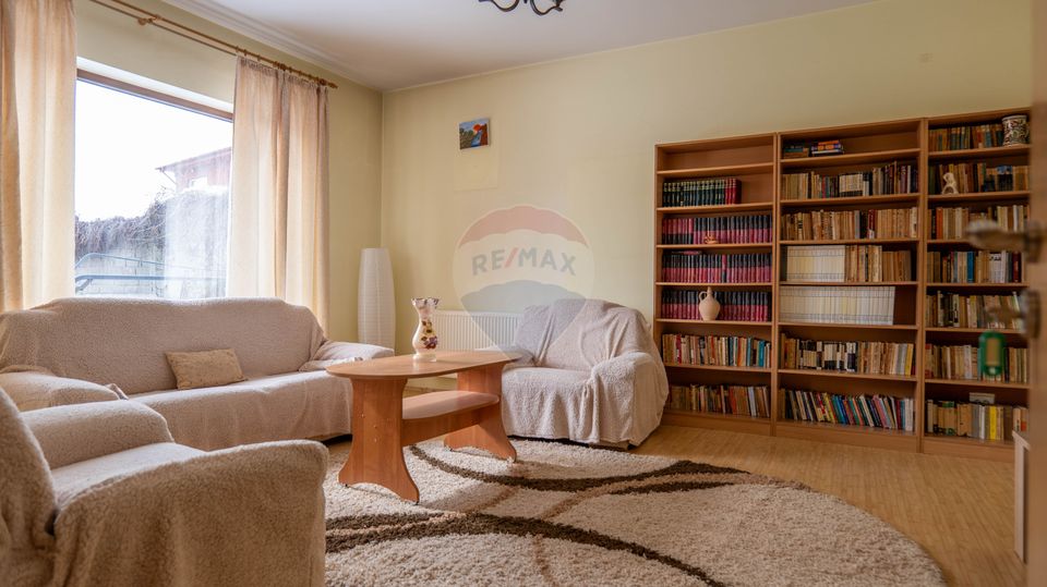 5 room House / Villa for sale