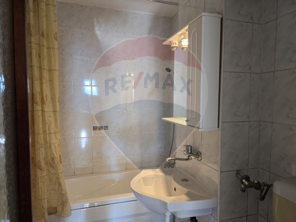 Apartament cu 2 camere de vânzare, zona Narcisa