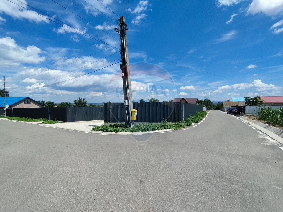 Teren intravilan de vânzare, 602 mp, zona Berești-Bistrița