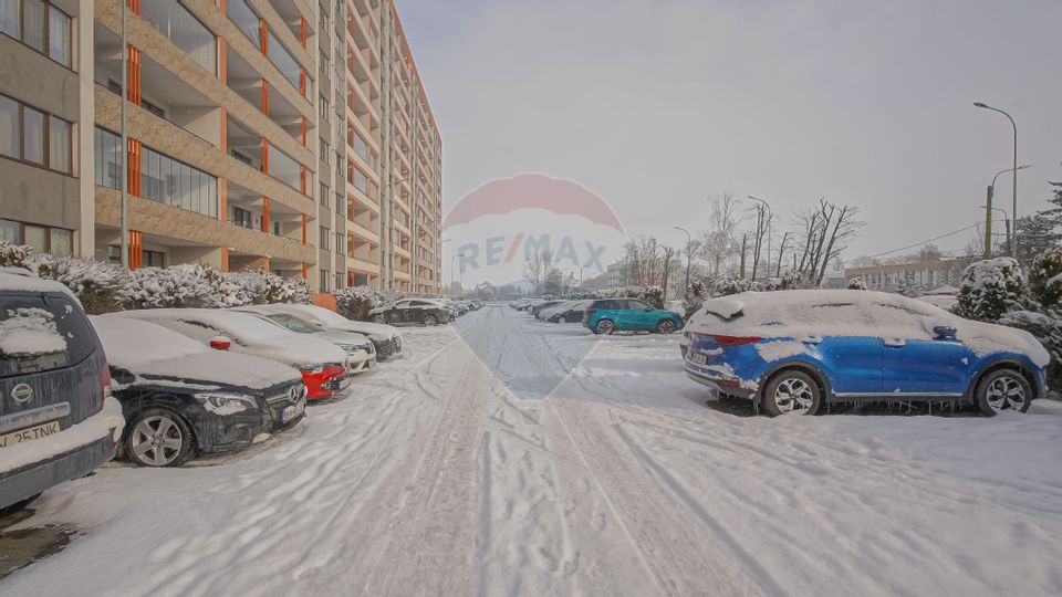 REZERVAT!Apartament de vanzare 3 camere,parcare subterana,Isaran