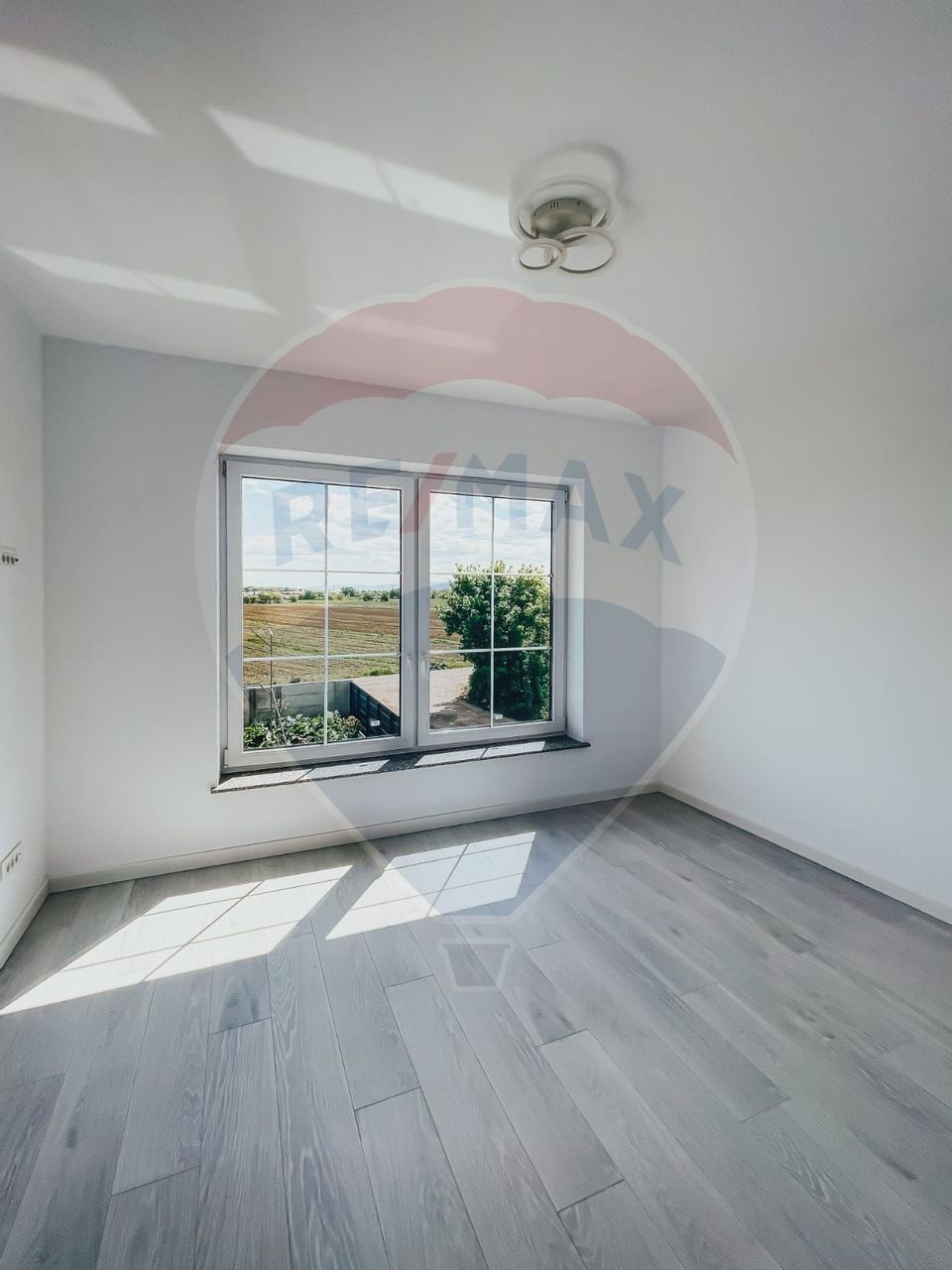 Casă  de vanzare in Radauti pe str Horodnicului