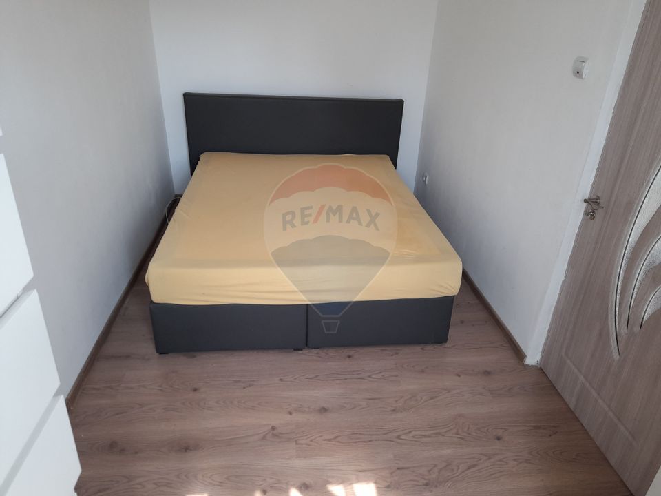 Apartament cu 2 camere de închiriat în zona centrală