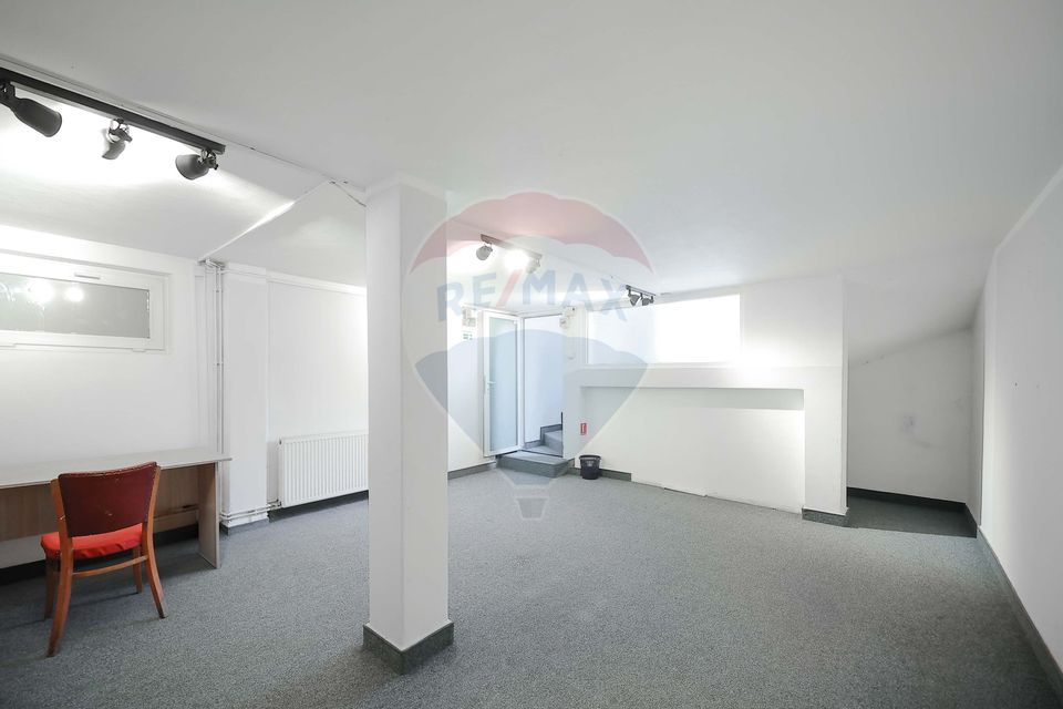 Spațiu comercial de închiriat în zona Costaforu, Centru Civic