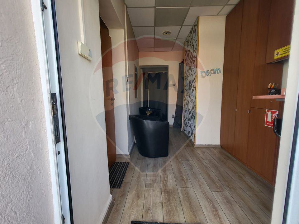 51.3sq.m Commercial Space for rent, Ultracentral area