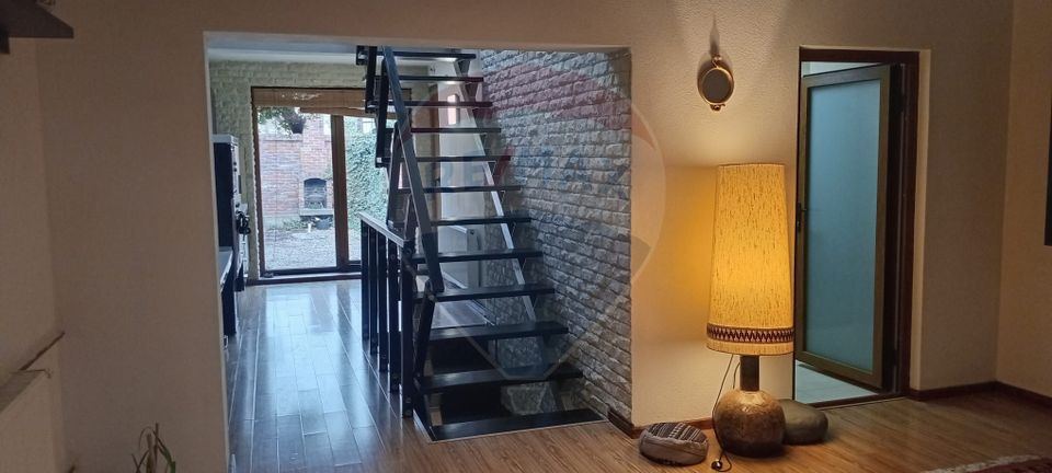 4 room House / Villa for sale, Central area