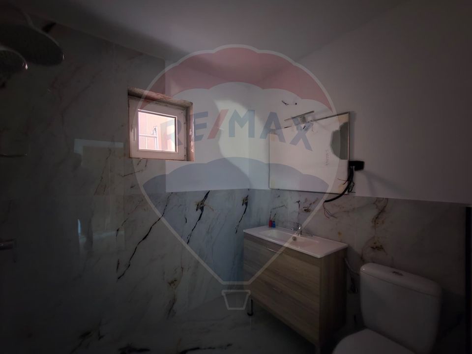 Apartament cu 4 camere de vânzare COMISION 0%