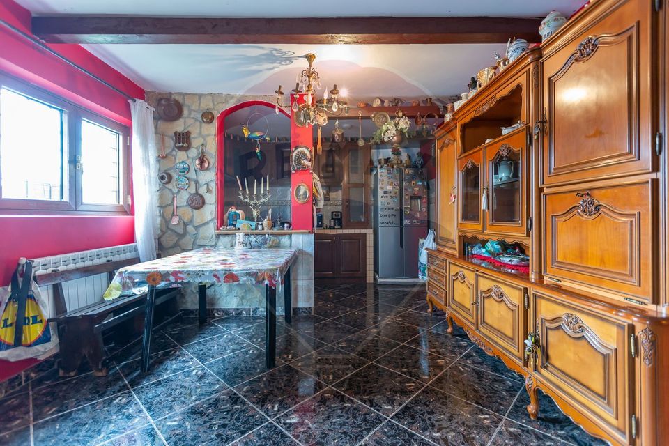 7 room House / Villa for sale, Vest area