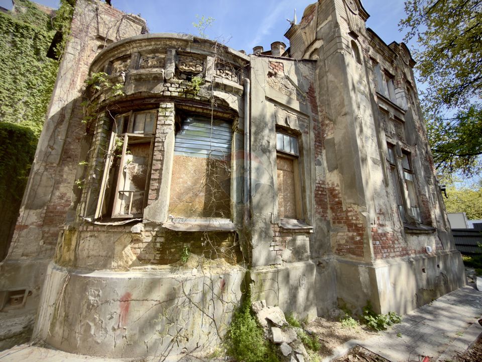 10 room House / Villa for sale, Splaiul Independentei area