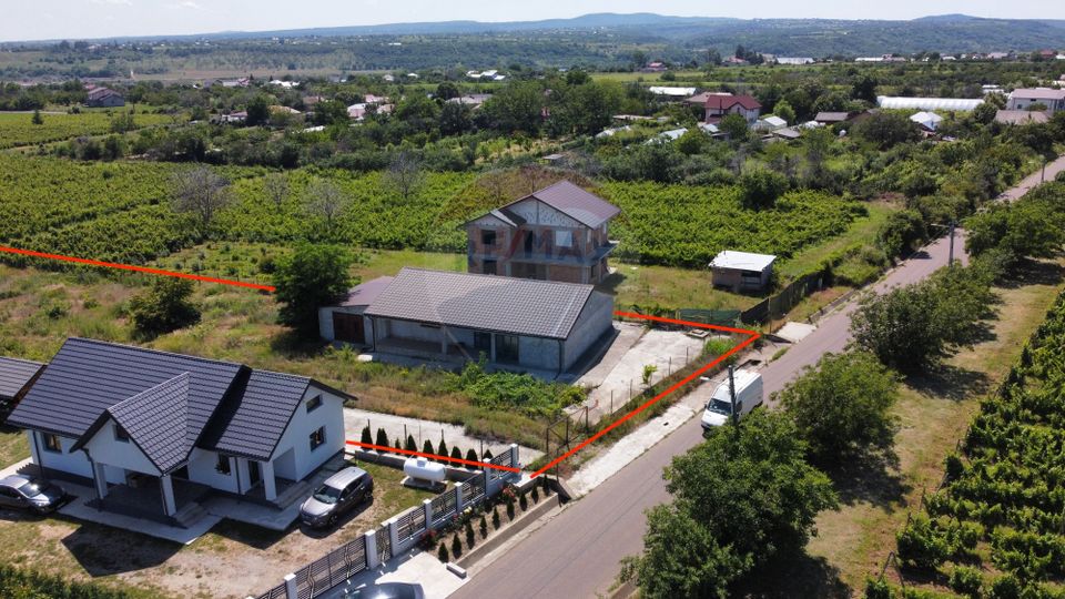 Casă sau Spatiu Dumbraveni langa DN E85