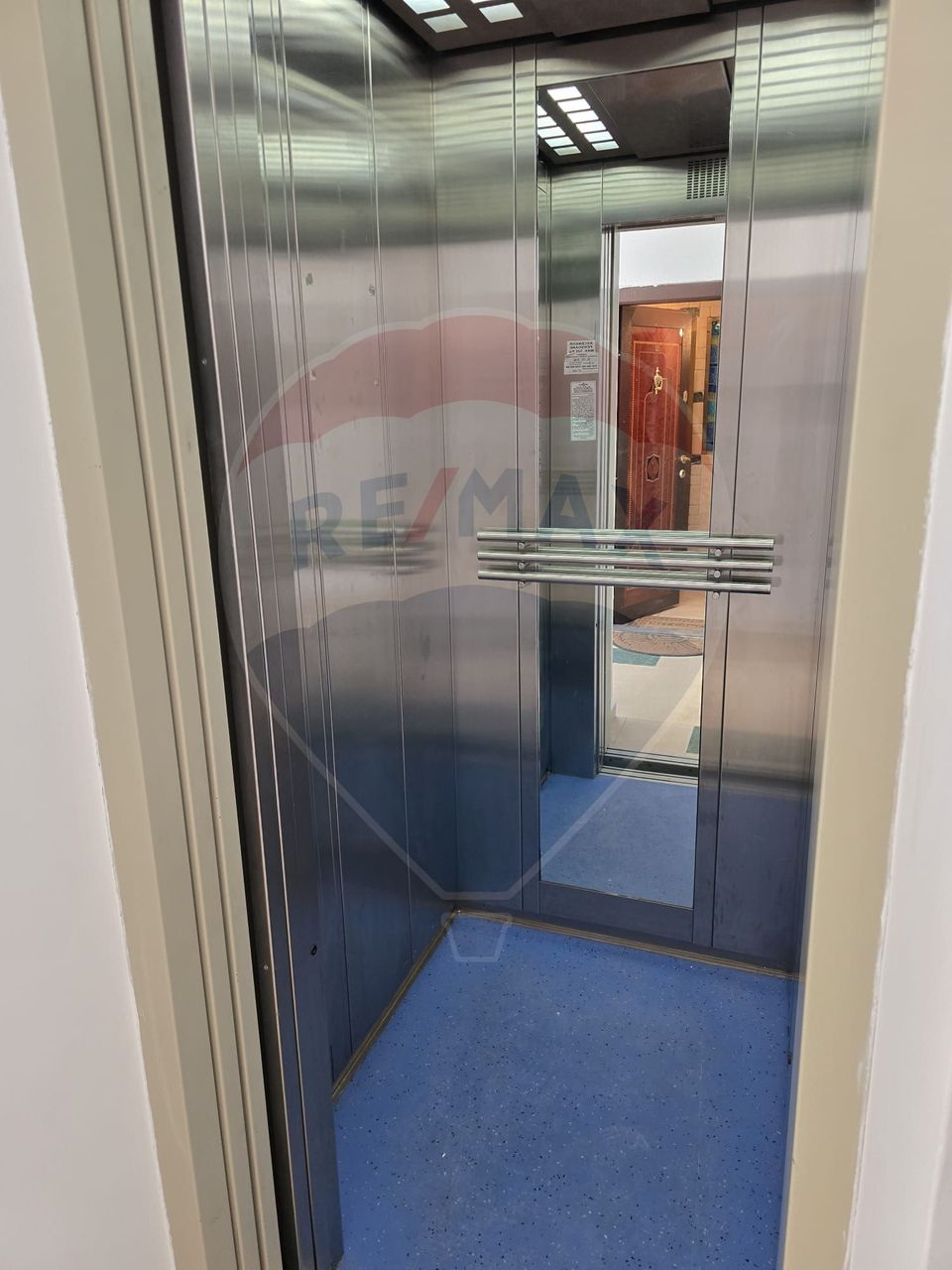 DE VANZARE Apartament cu 4 camere în Mamaia Nord