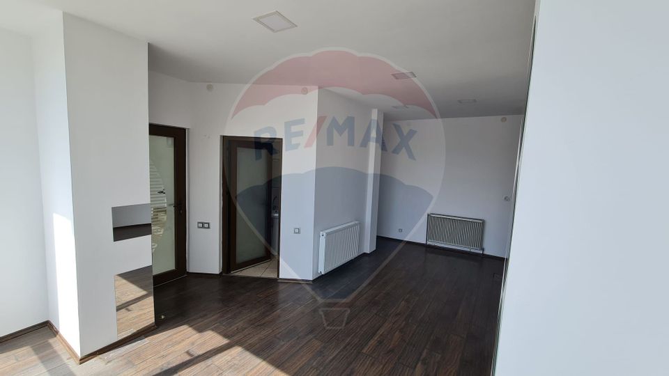 37sq.m Commercial Space for rent, Tiglina 2 area