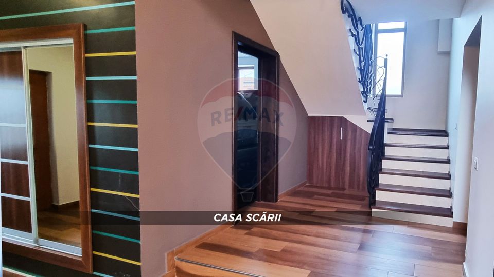 Casă la cheie, proprietate deosebită în Buzești, P+E și teren 3657 mp