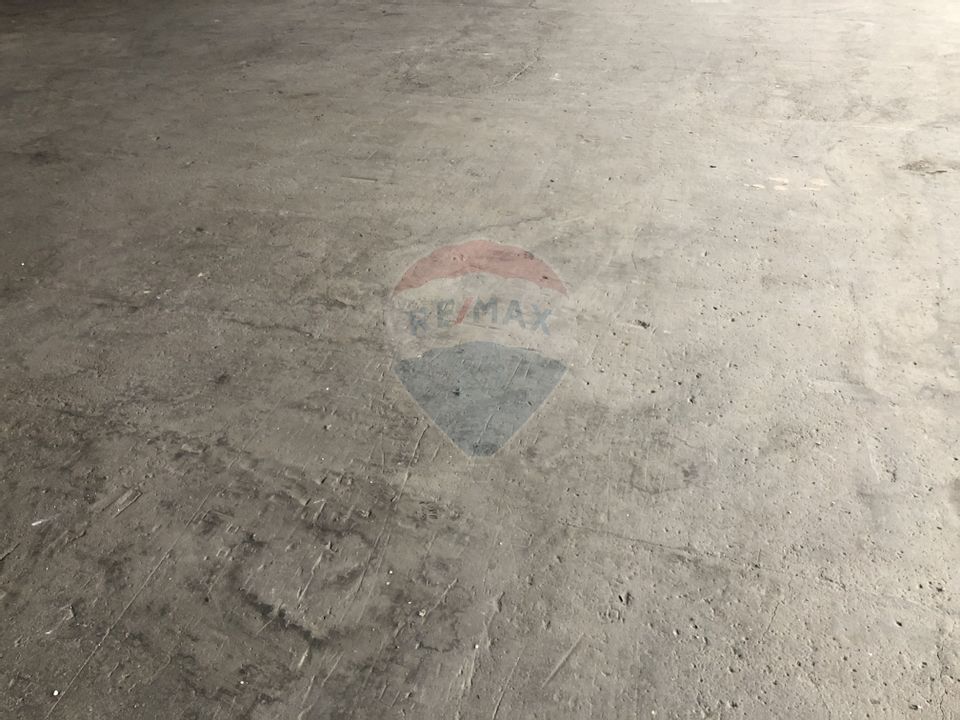 Spațiu industrial de inchiriat,  1650 mp, zona aeroportului, la etaj