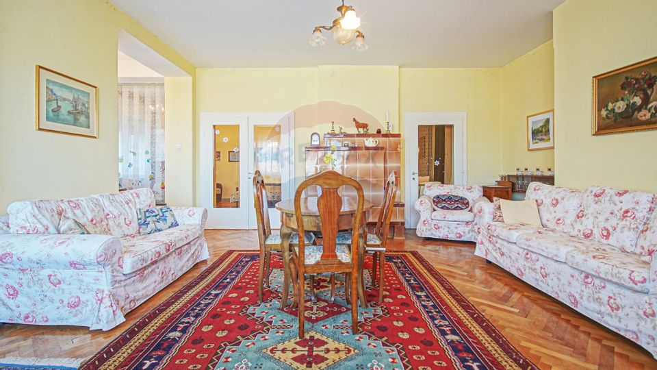 REZERVAT!Duplex cu aer burghez,  în vilă impunătoare pe Drumul Poienii