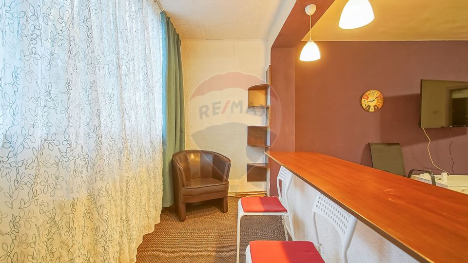 Apartament cu 3 camere de închiriat în zona Brasovul Vechi