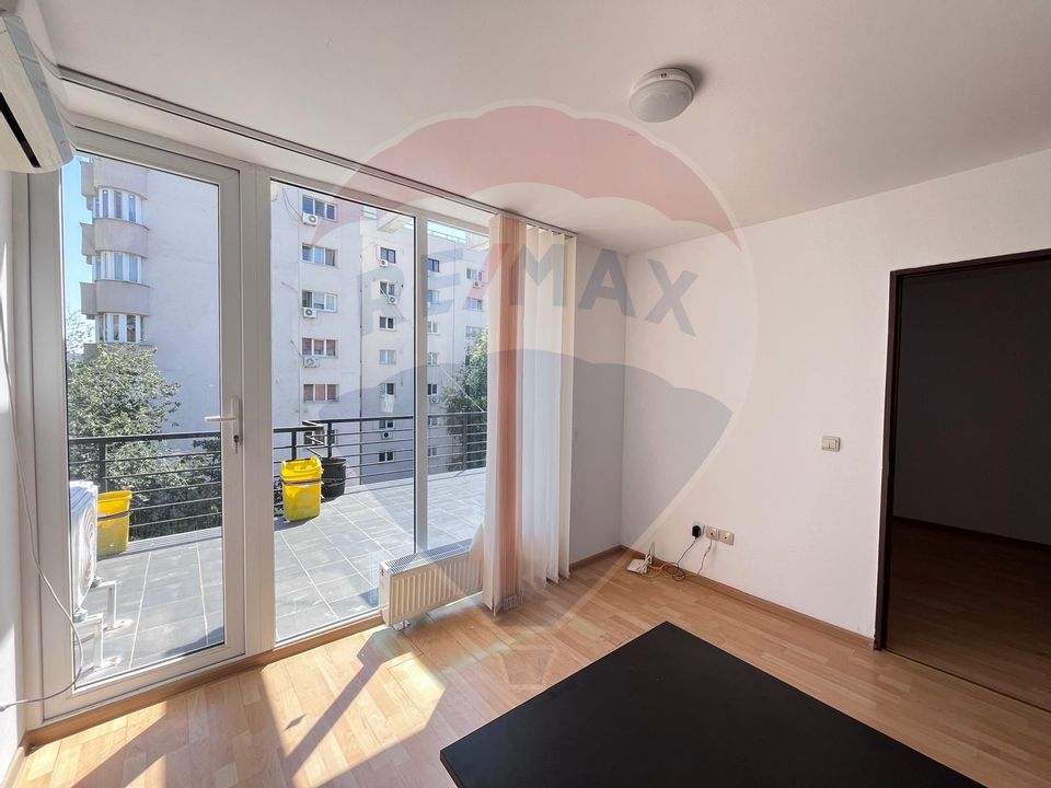 Office space - 50sqm - for rent in Vitan Mall area