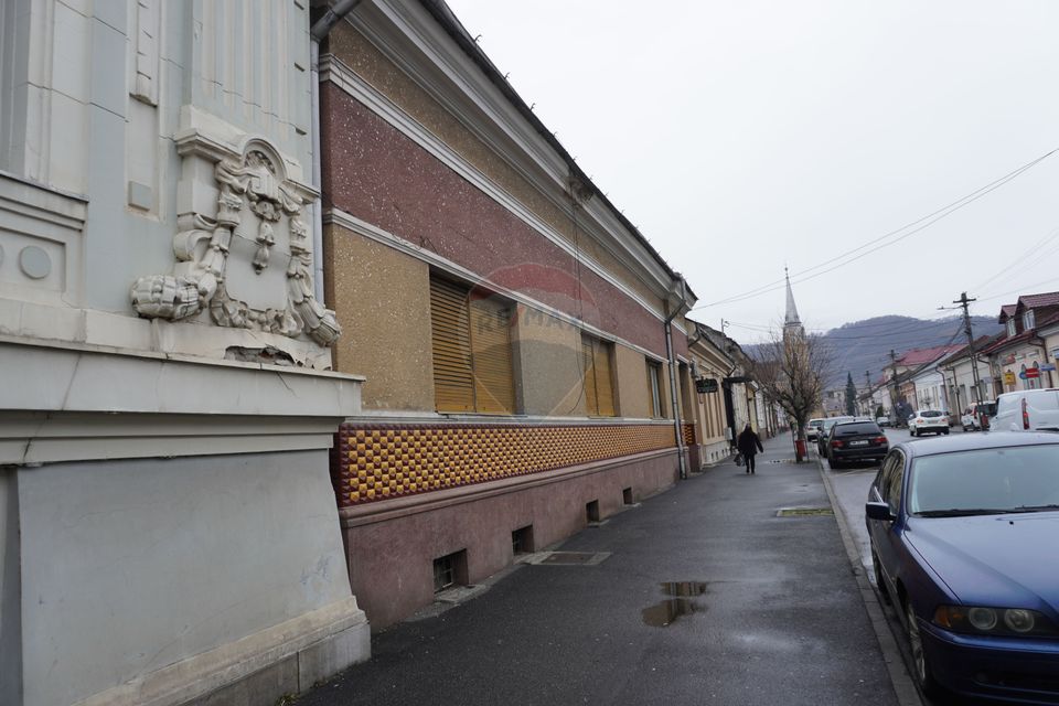 5 room House / Villa for sale